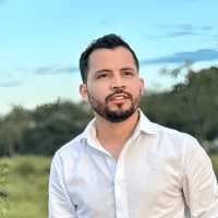 Sebastian Saenz
